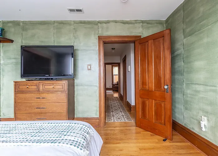 Charming Capitol Hill Craftsman